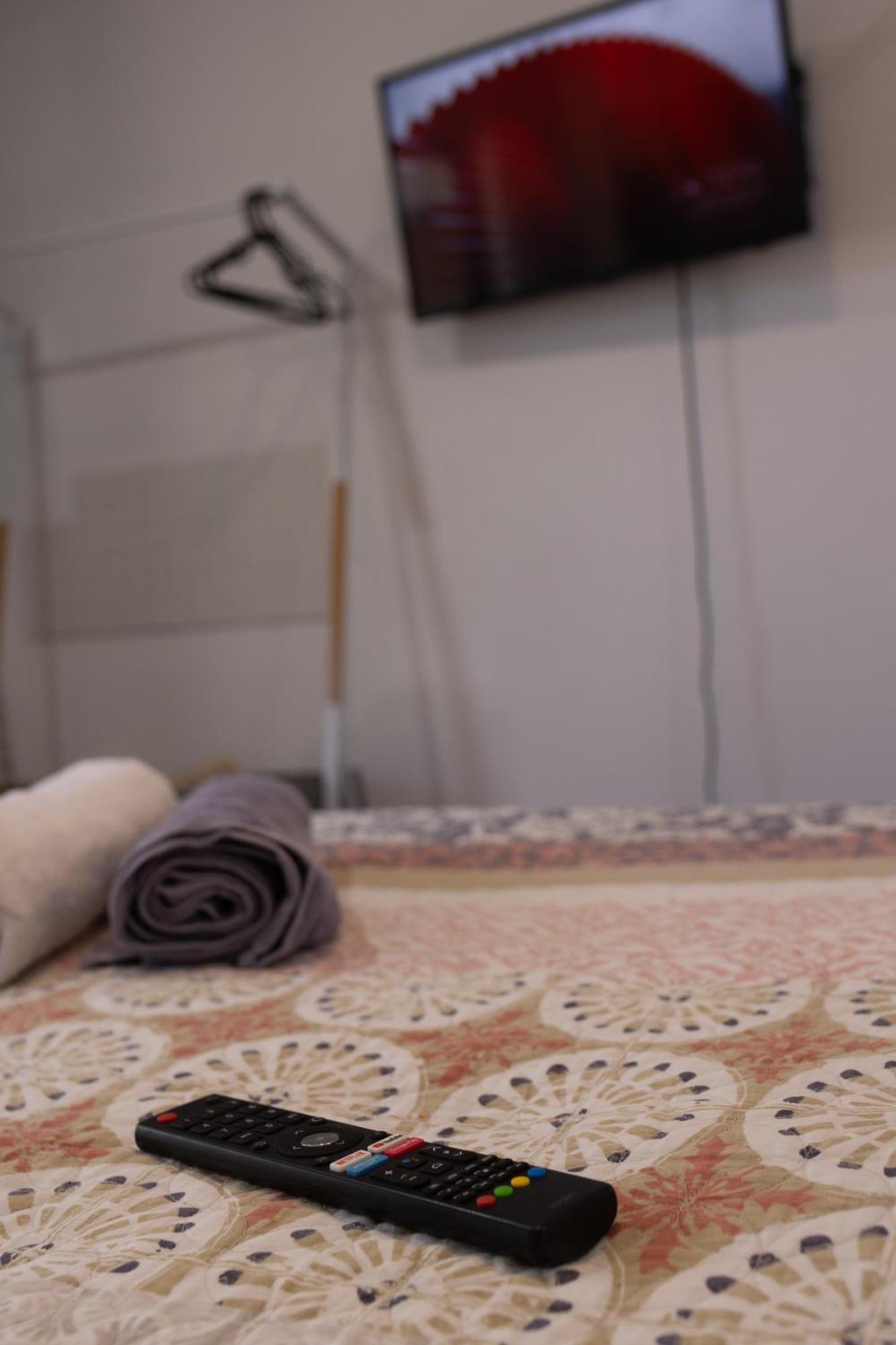 Zen Escape Guest House " Location 2" - Zen Garden Tiny Home, Nooky Studio Brisbane Exteriör bild